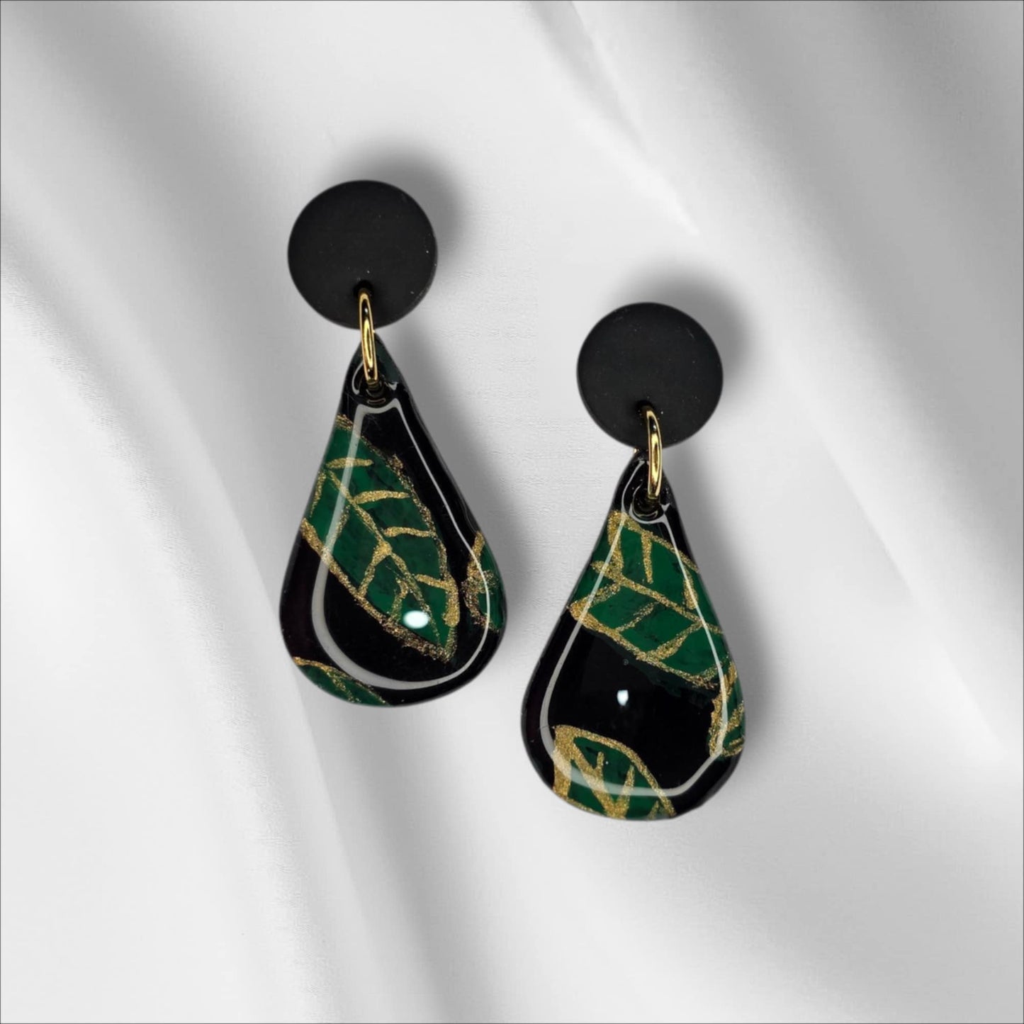 Sophisticated Black Teardrop with Leaf Design and UV Resin