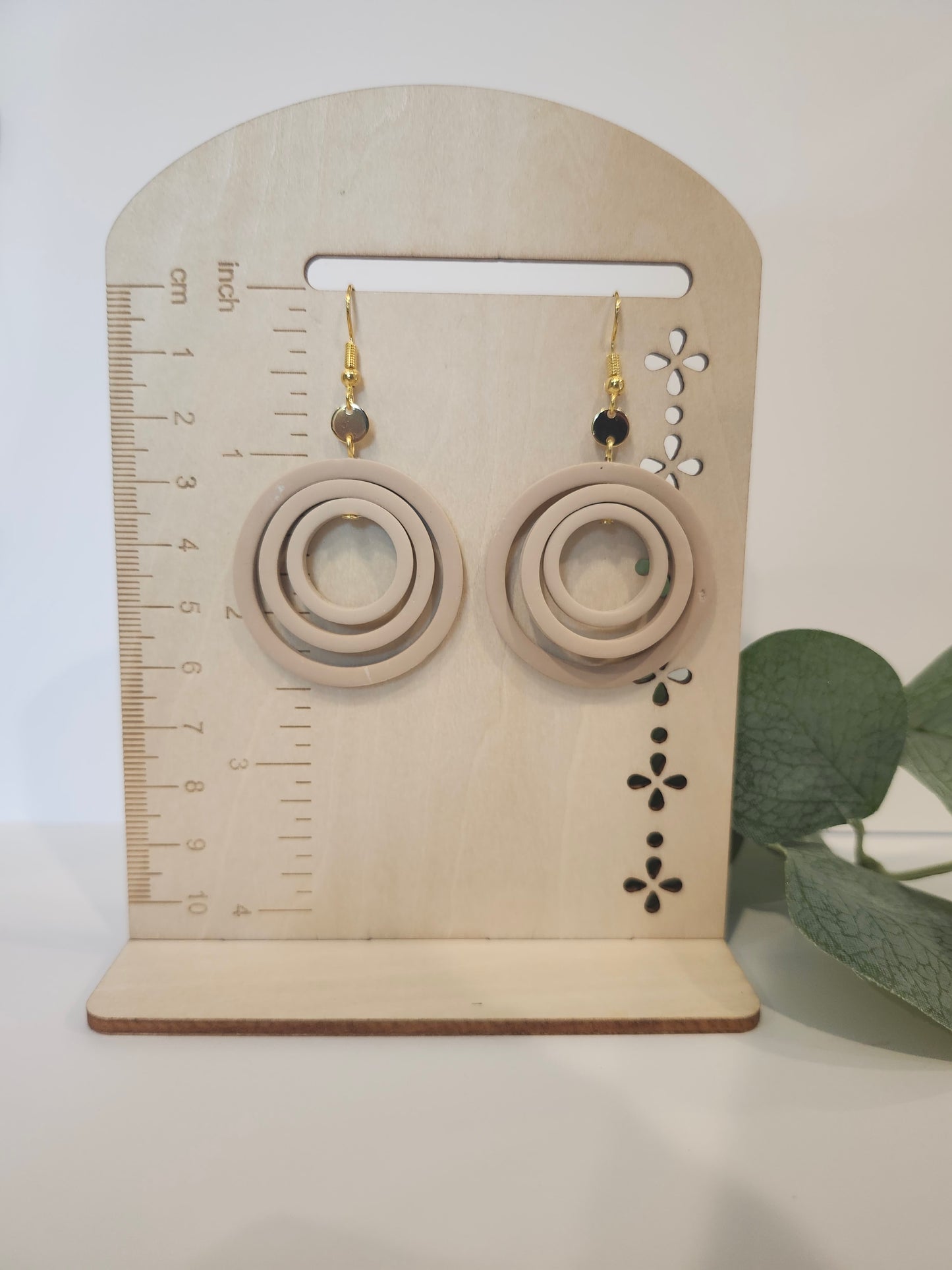 Tiered Tan Cirlce Earrings