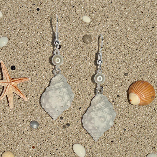 Sea Shell Dangle with Pearl