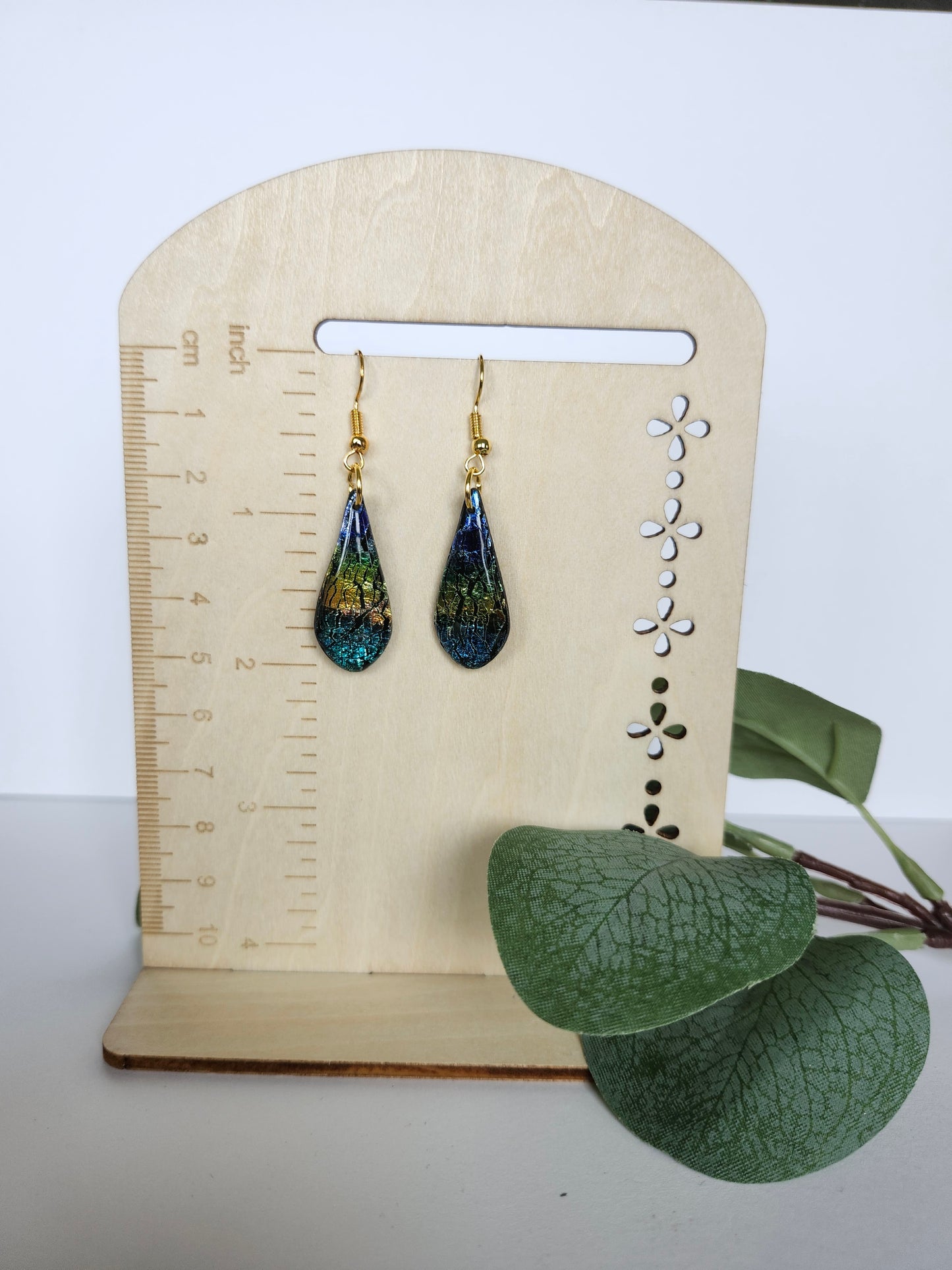 Small Colorful Crackle Dangle Earring with UV Resin