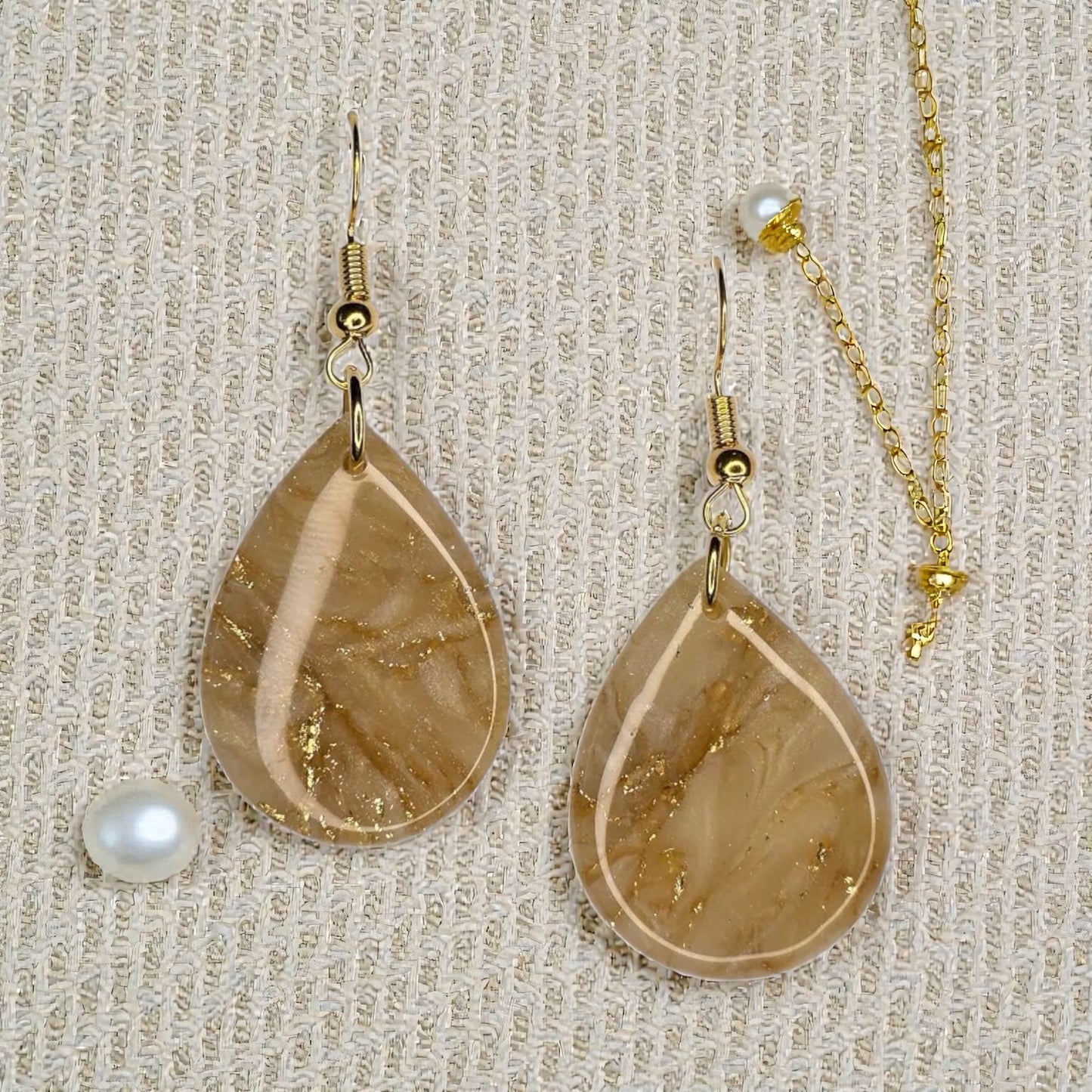 Stunning Gold Teardrop Earrings
