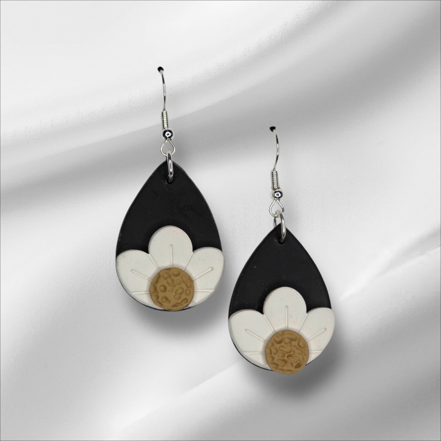 Black Teardrop with Daisy Earrings