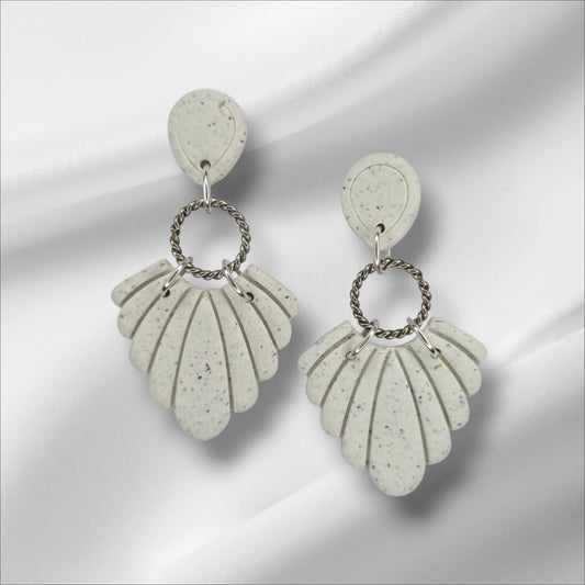 Elegant White Shell Earring