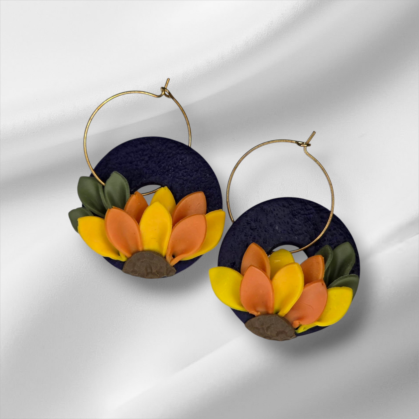 Navy And Flower Pedal Earrings