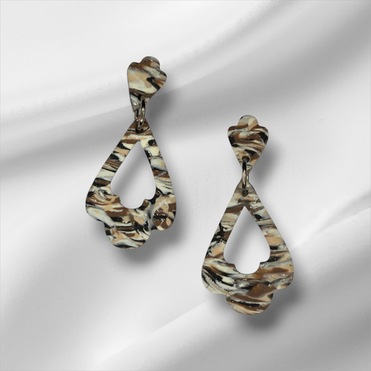 Scalloped Teardrop Neutral Earrings