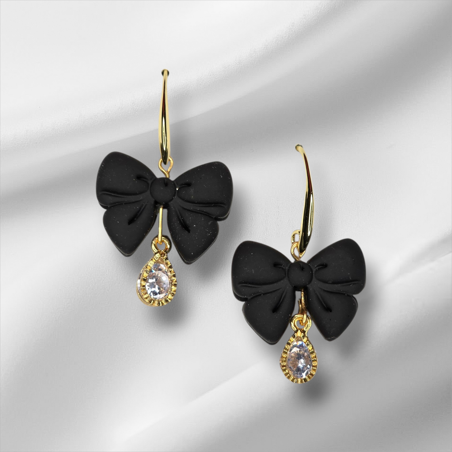 Black bow earrings