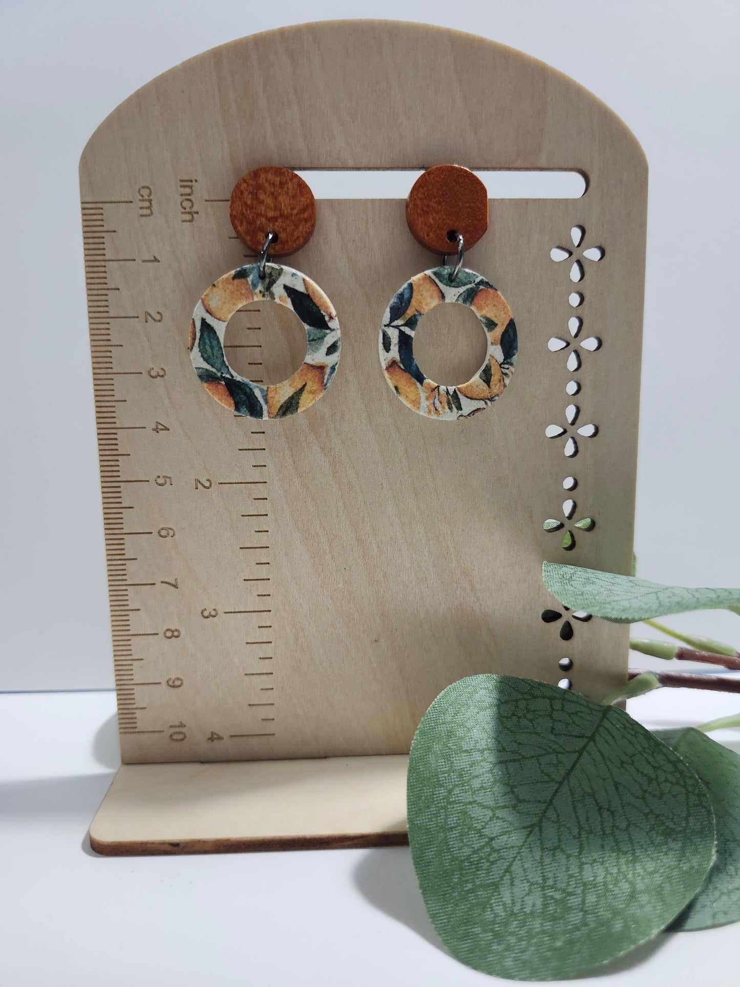 Sophisticated Lemon Dangle with Wooden Stud